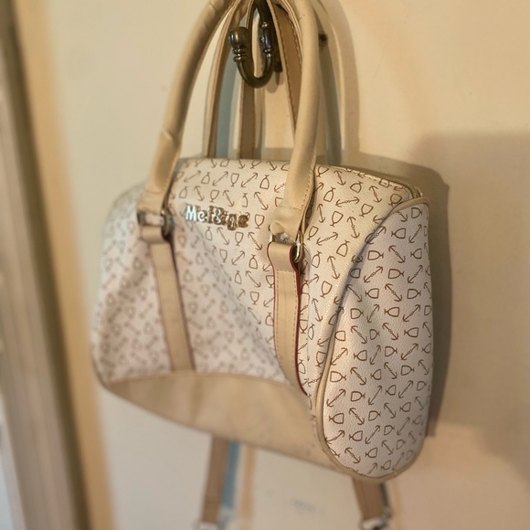 GUC two for one purse bundle - Picture 2 of 11